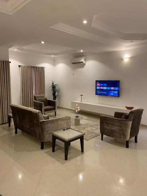 New Cozy En-Suite Room In Lekki Eksteriør billede